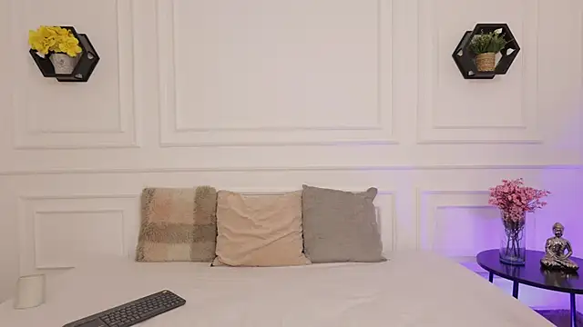 Snapshot of meloddysky chatting on November 2025 05:45:02 PM meloddysky online show from November 2025 05:45:02 PM