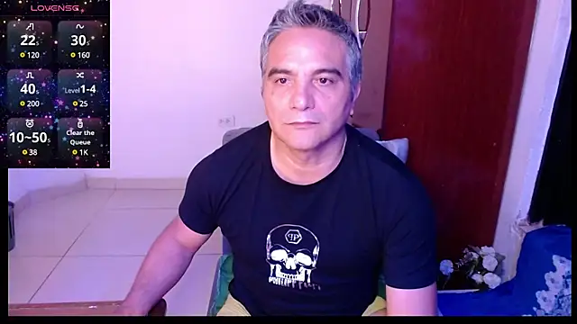 Snapshot of golden_punisher chatting on February 2025 03:23:02 AM golden punisher online show from February 2025 03:23:02 AM