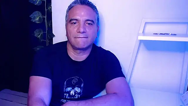 Snapshot of golden_punisher chatting on March 2025 07:58:02 AM golden punisher online show from March 2025 07:58:02 AM