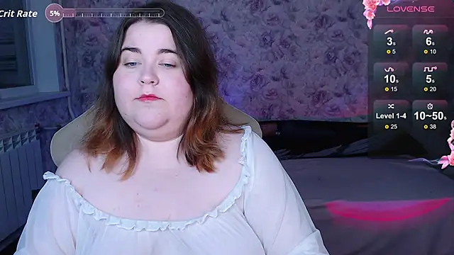 Estelle Hicks online show from October 2025 06:26:01 PM