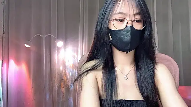  minji bae online show from April 2026 05:23:01 PM