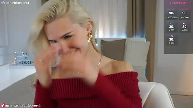 Snapshot of ChloeCoral chatting on February 2025 07:25:01 PM ChloeCoral online show from February 2025 07:25:01 PM