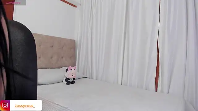 Victoryyy  online show from December 2024 10:09:02 PM