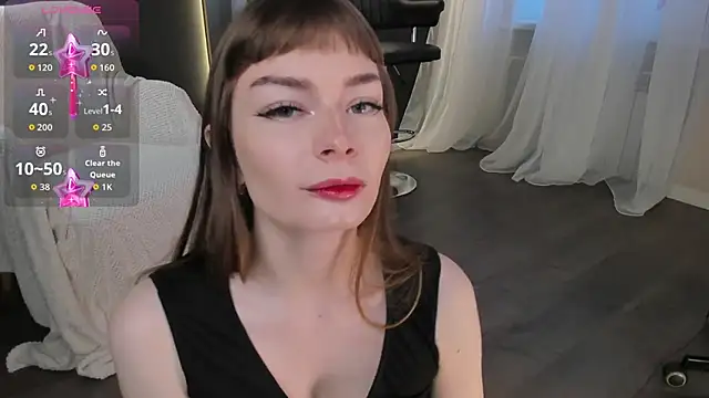 EvaSelin online show from October 2025 05:07:02 AM