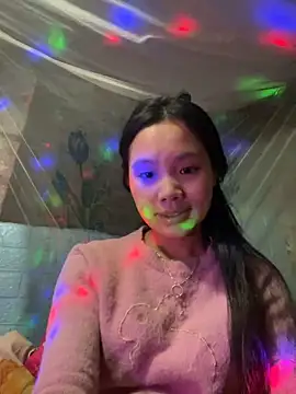 Snapshot of Be-MyMy chatting on December 2024 12:52:02 PM Be-MyMy online show from December 2024 12:52:02 PM