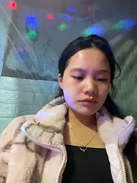 Snapshot of Be-MyMy chatting on December 2024 12:47:02 PM Be-MyMy online show from December 2024 12:47:02 PM