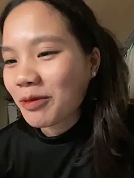 Snapshot of Be-MyMy chatting on December 2024 10:26:02 AM Be-MyMy online show from December 2024 10:26:02 AM