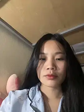 Snapshot of Be-MyMy chatting on February 2025 10:29:01 AM Be-MyMy online show from February 2025 10:29:01 AM