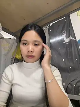 Snapshot of Be-MyMy chatting on February 2025 10:48:01 AM Be-MyMy online show from February 2025 10:48:01 AM