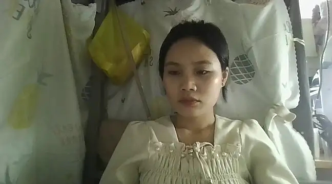 Snapshot of Be-MyMy chatting on March 2025 12:54:02 PM Be-MyMy online show from March 2025 12:54:02 PM