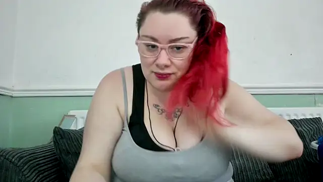 Bustycurves online show from February 2025 10:21:02 AM