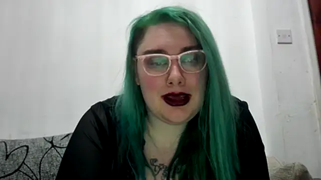 Bustycurves online show from April 2026 12:30:02 AM