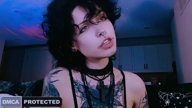 Snapshot of NaughtyLittleFox chatting on May 2026 04:43:01 AM NaughtyLittleFox online show from May 2026 04:43:01 AM