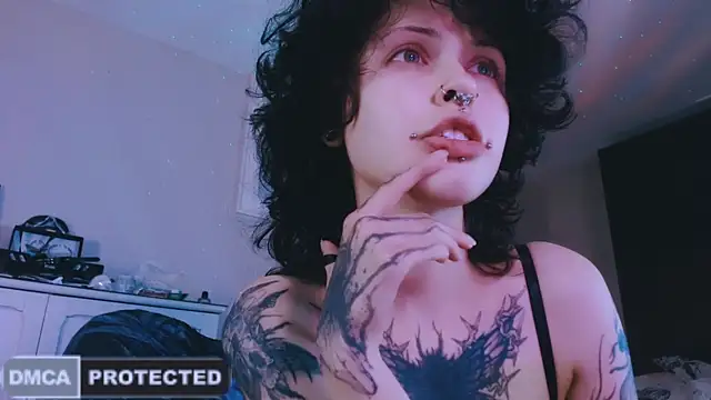Snapshot of NaughtyLittleFox chatting on May 2026 03:47:02 AM NaughtyLittleFox online show from May 2026 03:47:02 AM