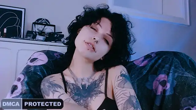 Snapshot of NaughtyLittleFox chatting on June 2026 03:27:02 AM NaughtyLittleFox online show from June 2026 03:27:02 AM
