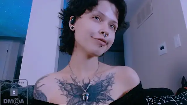 Snapshot of NaughtyLittleFox chatting on July 2026 01:34:01 AM NaughtyLittleFox online show from July 2026 01:34:01 AM