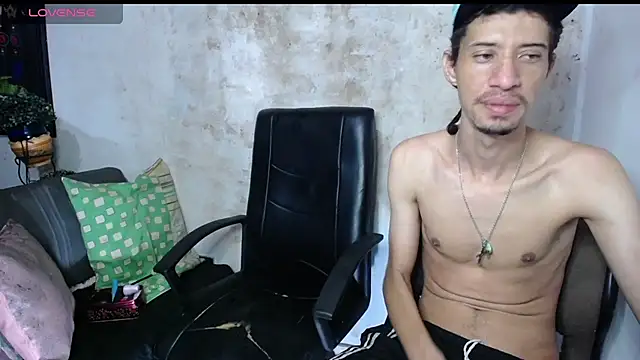 Snapshot of master_and_sumisse chatting on November 2025 12:13:01 AM master and sumisse online show from November 2025 12:13:01 AM