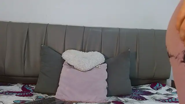 Cherllynn online show from January 2025 04:36:01 PM