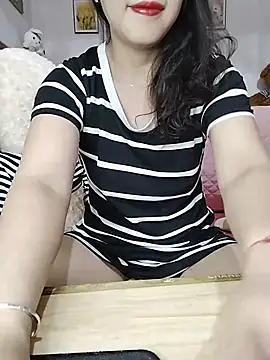 Snapshot of cream1299 chatting on June 2026 09:19:01 PM cream1299 online show from June 2026 09:19:01 PM
