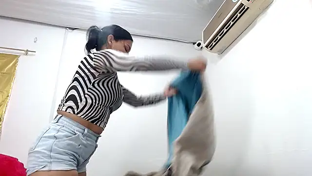 camilavagina24 online show from January 2025 05:37:01 PM