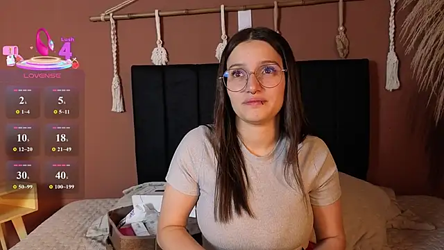 Snapshot of Elecktra_sweet chatting on February 2026 07:45:01 PM Elecktra sweet online show from February 2026 07:45:01 PM