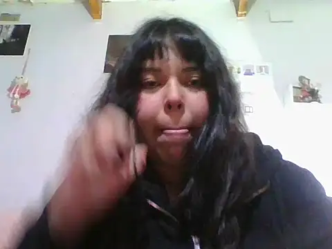 Snapshot of scarletttlove chatting on June 2026 01:32:02 AM scarletttlove online show from June 2026 01:32:02 AM