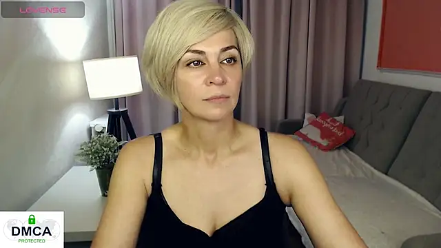 Snapshot of Blonde_lola444 chatting on June 2026 05:39:01 PM Blonde lola444 online show from June 2026 05:39:01 PM