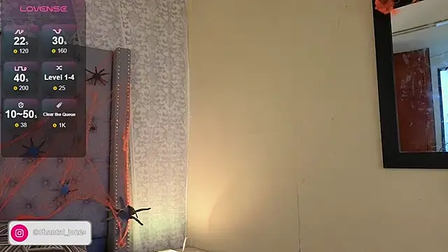 Shantal Joness online show from October 2025 11:07:01 PM