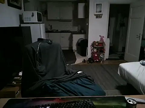 mihaimichael online show from October 2025 05:16:01 AM