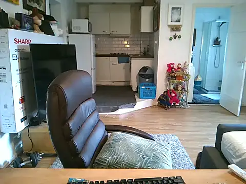 mihaimichael online show from November 2025 01:54:02 PM