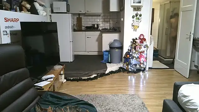 mihaimichael online show from December 2025 01:10:01 AM