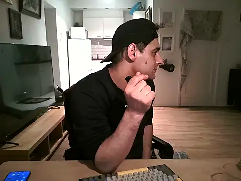 mihaimichael online show from August 2026 10:45:01 PM