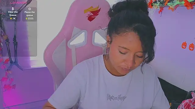 Snapshot of keyla_roberts777 chatting on October 2025 03:23:02 PM keyla roberts777 online show from October 2025 03:23:02 PM