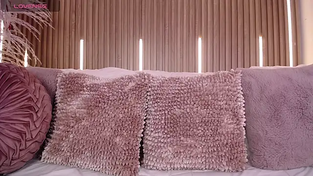 Tayzon Foxxx online show from March 2026 08:37:02 PM