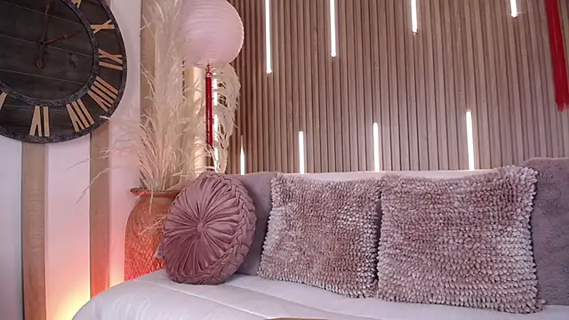 Tayzon Foxxx online show from March 2026 08:14:01 PM