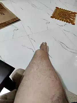 ARYANAVAILABLE online show from November 2025 04:07:02 PM