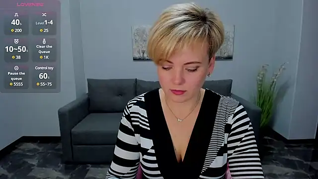 Julia Wilsone online show from December 2024 06:59:02 AM