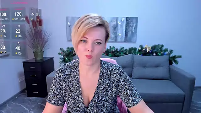 Julia Wilsone online show from January 2025 12:53:02 PM