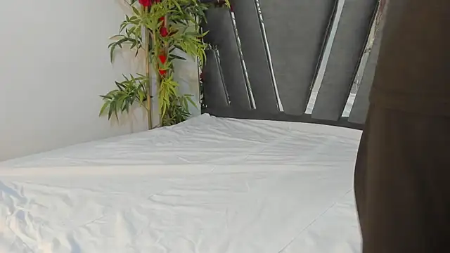 Black Rose2 online show from March 2025 11:45:02 AM