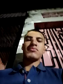 Snapshot of Rogersmit2 chatting on May 2026 01:36:01 AM Rogersmit2 online show from May 2026 01:36:01 AM