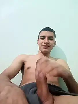 Snapshot of Rogersmit2 chatting on May 2026 01:22:01 AM Rogersmit2 online show from May 2026 01:22:01 AM