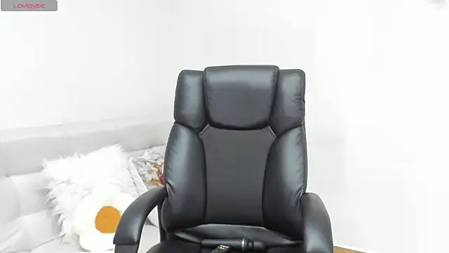 AprilDubois online show from December 2024 12:20:01 AM