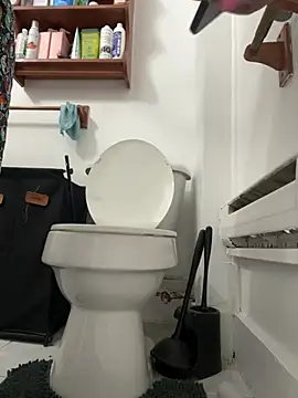 Goddess Nafeesha online show from February 2026 02:20:02 PM