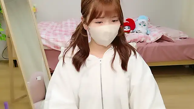 Snapshot of Sayuringo_ chatting on June 2026 01:04:01 PM Sayuringo online show from June 2026 01:04:01 PM