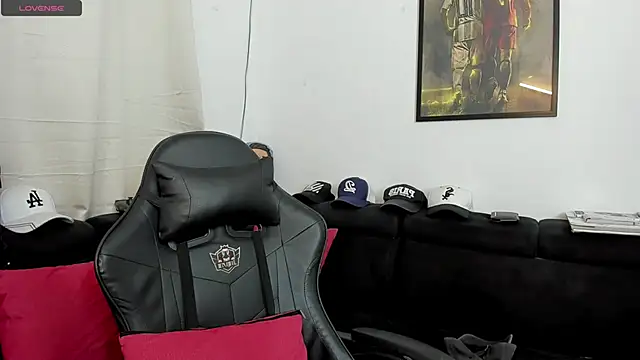 Snapshot of mad_maxxx2 chatting on February 2026 11:55:01 AM mad maxxx2 online show from February 2026 11:55:01 AM