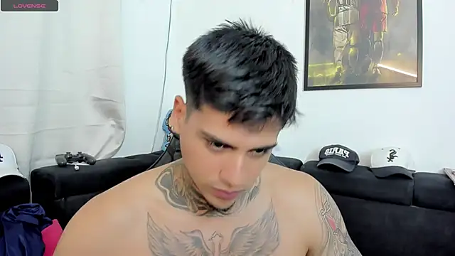 Snapshot of mad_maxxx2 chatting on February 2026 10:52:01 PM mad maxxx2 online show from February 2026 10:52:01 PM