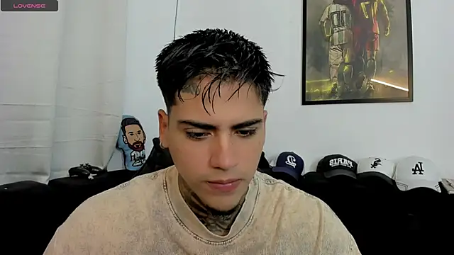 Snapshot of mad_maxxx2 chatting on March 2026 11:06:01 AM mad maxxx2 online show from March 2026 11:06:01 AM