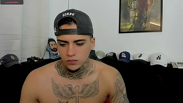 Snapshot of mad_maxxx2 chatting on March 2026 11:27:02 AM mad maxxx2 online show from March 2026 11:27:02 AM