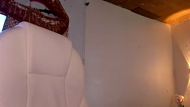 loly marce online show from March 2025 08:48:02 PM