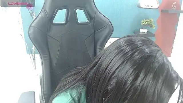 Snapshot of Melikasweetz chatting on February 2025 05:48:01 PM Melikasweetz online show from February 2025 05:48:01 PM